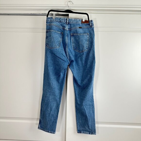 Wrangler Mom Fit Blue Jeans 14/32 - Picture 5 of 12